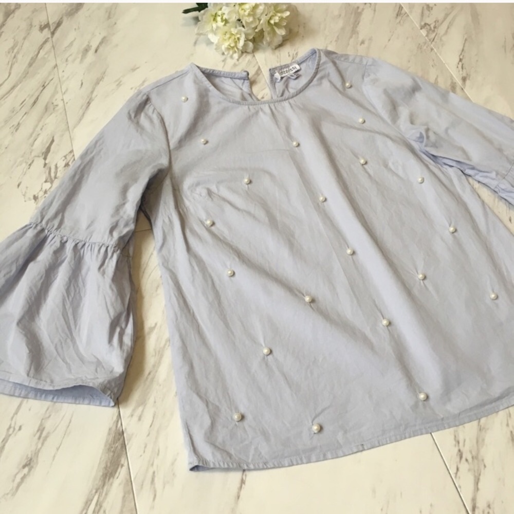 Dizzy Lizzy | Pearl & Bell Sleeved Blouse